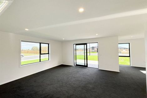 Photo of property in 30 Stackwood Avenue, Woodend, 7691