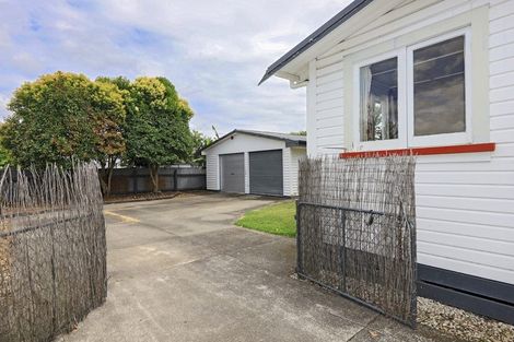 Photo of property in 1015 Heretaunga Street East, Parkvale, Hastings, 4122