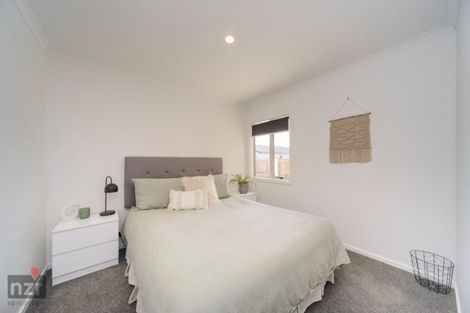Photo of property in 18 Wescombe Grove, Feilding, 4702