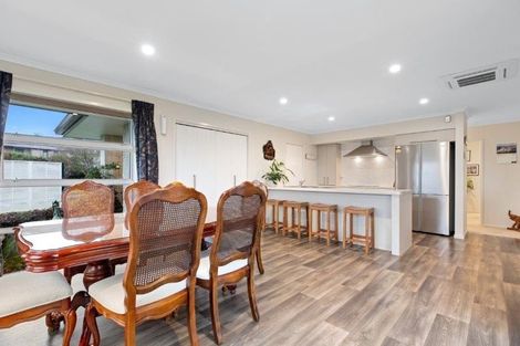 Photo of property in 2 Dayna Avenue, Ohauiti, Tauranga, 3112