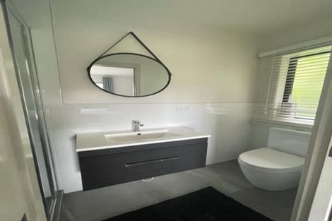 Photo of property in 15 Mcdowell Crescent, Hillcrest, Auckland, 0627