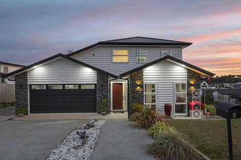 Photo of property in 2 Tauwaka Crescent, Riverhead, 0820