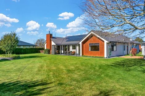 Photo of property in 1 Orchard Lane, Amberley, 7410