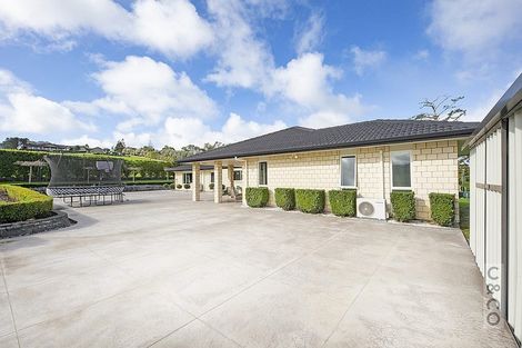 Photo of property in 289 Old North Road, Kumeu, 0892