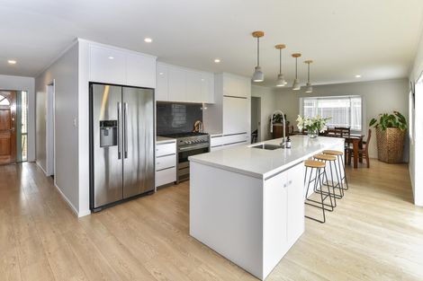 Photo of property in 62 Tington Avenue, Wattle Downs, Auckland, 2103