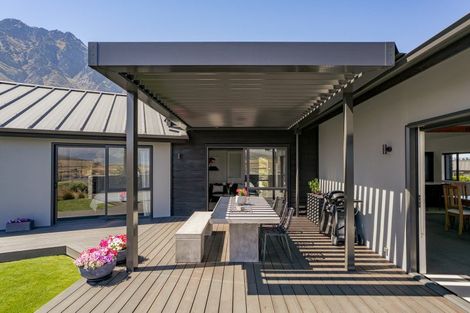 Photo of property in 15 Mckellar Drive, Jacks Point, Queenstown, 9371