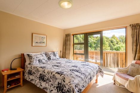 Photo of property in 26 Newgate Street, Picton, 7220