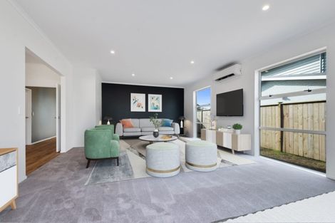 Photo of property in 19 Kukuwai Avenue, Red Beach, 0932