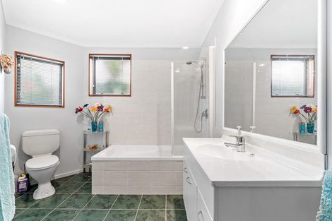 Photo of property in 68 Palmgreen Court, Stanmore Bay, Whangaparaoa, 0932