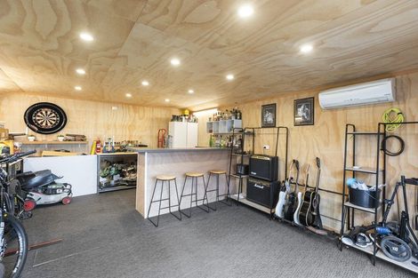 Photo of property in 77 Pohutukawa Place, Bell Block, New Plymouth, 4312