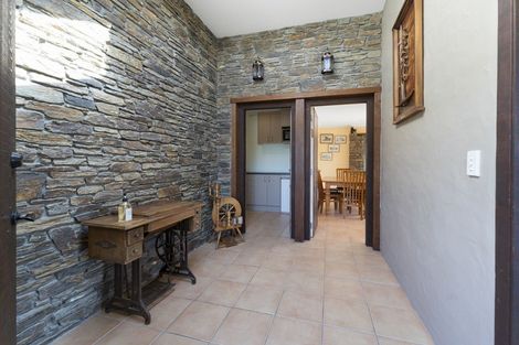 Photo of property in 33 Marshall Road, Earnscleugh, Alexandra, 9391