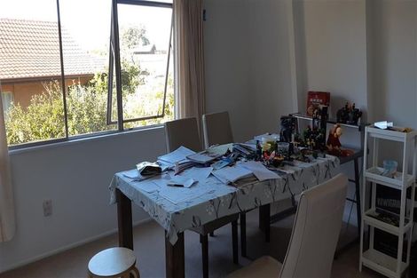 Photo of property in 12 Pendene Place, Forrest Hill, Auckland, 0620