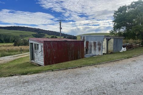Photo of property in 9 Neill Road, Tokanui, 9884