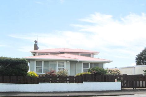 Photo of property in 256 Saint Aubyn Street, New Plymouth, 4310