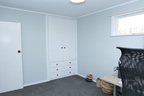 Photo of property in 50 Raumati Road, Raumati Beach, Paraparaumu, 5032