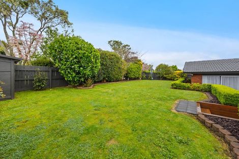 Photo of property in 6 Camira Place, Botany Downs, Auckland, 2010