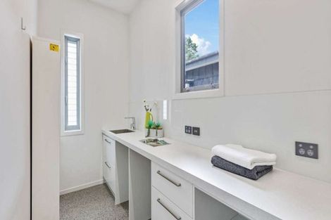Photo of property in 14 Stevensons Crescent, Albany Heights, Albany, 0793