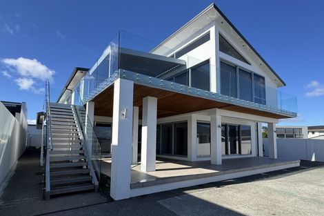 Photo of property in 16 Bucklands Beach Road, Bucklands Beach, Auckland, 2012