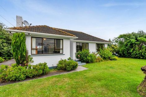 Photo of property in 80 Gisborne Terrace, Opunake, 4616