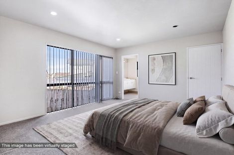 Photo of property in 13 Bronzewing Terrace, Unsworth Heights, Auckland, 0632
