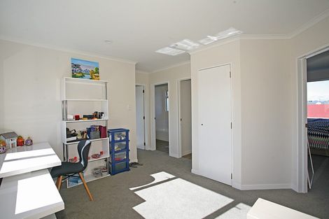 Photo of property in 408a Memorial Avenue, Burnside, Christchurch, 8053