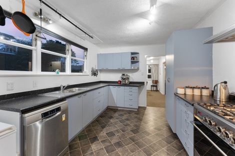 Photo of property in 24 Jocelyn Crescent, Pinehaven, Upper Hutt, 5019