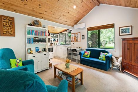 Photo of property in 23 Wharf Road, Clarks Beach, Pukekohe, 2679