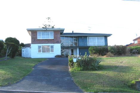 Photo of property in 5 Ellangowan Road, Waiake, Auckland, 0630
