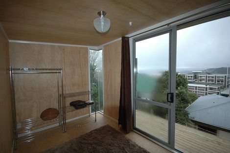 Photo of property in 66 Kelburn Parade, Kelburn, Wellington, 6012