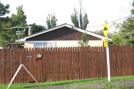 Photo of property in 36 Parrs Cross Road, Henderson, Auckland, 0612