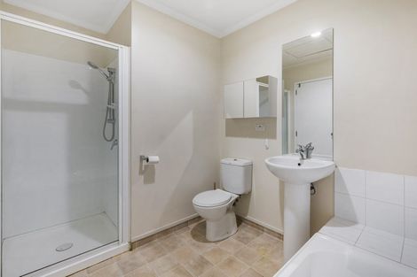 Photo of property in 10/4 Keeling Road, Henderson, Auckland, 0612