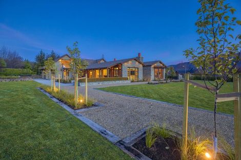 Photo of property in 8 Waimana Place, Wanaka, 9305