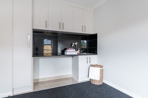 Photo of property in 17 Boocock Crescent, Orewa, 0931