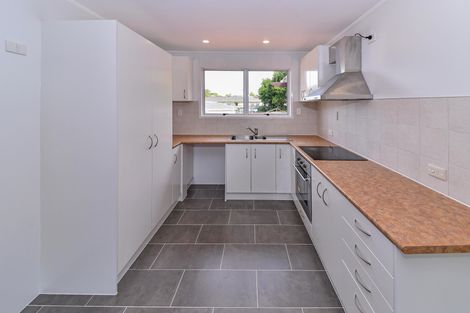 Photo of property in 24 Hyperion Drive, Randwick Park, Auckland, 2105