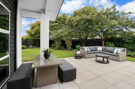 Photo of property in 8 Springwater Avenue, Northwood, Christchurch, 8051