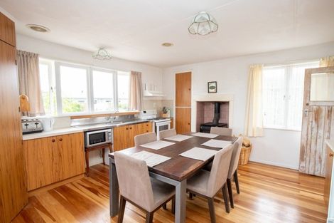 Photo of property in 33 Hayward Road, Ngatea, 3503