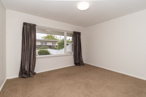 Photo of property in 3/9a Curletts Road, Sockburn, Christchurch, 8042
