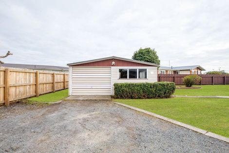 Photo of property in 13 Katherine Place, Melville, Hamilton, 3206