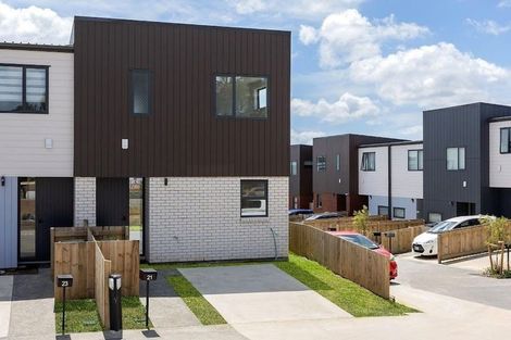 Photo of property in 21 Clay Works Lane, New Lynn, 0600