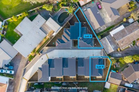 Photo of property in 6/24 Tupaki Place, Pakuranga Heights, Auckland, 2010