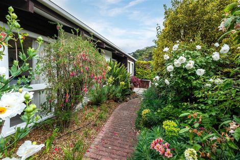 Photo of property in 5 Raekura Place, Redcliffs, Christchurch, 8081