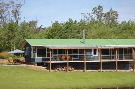 Photo of property in 145 Cosy Dell Road, Herbert, Oamaru, 9495