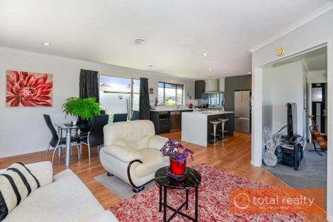Photo of property in 2 Oakridge Street, Halswell, Christchurch, 8025