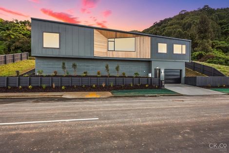 Photo of property in 18 Colorado Road, Totara Park, Upper Hutt, 5018