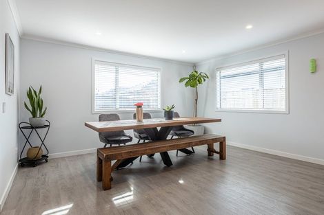 Photo of property in 30 Freedom Drive, Kelvin Grove, Palmerston North, 4414