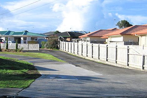 Photo of property in 10 Doment Crescent, Orewa, 0931