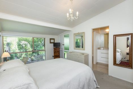 Photo of property in 72 Puketapu Road, Taradale, Napier, 4112