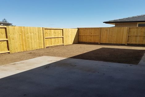 Photo of property in 11 Te Wharo Drive, Papamoa, 3118