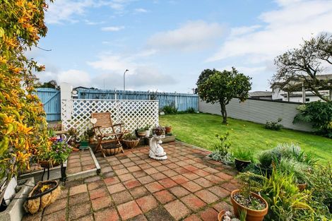 Photo of property in 2 Knox Place, Greerton, Tauranga, 3112