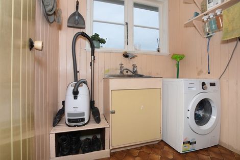 Photo of property in 4 Johnson Street, Bulls, 4818